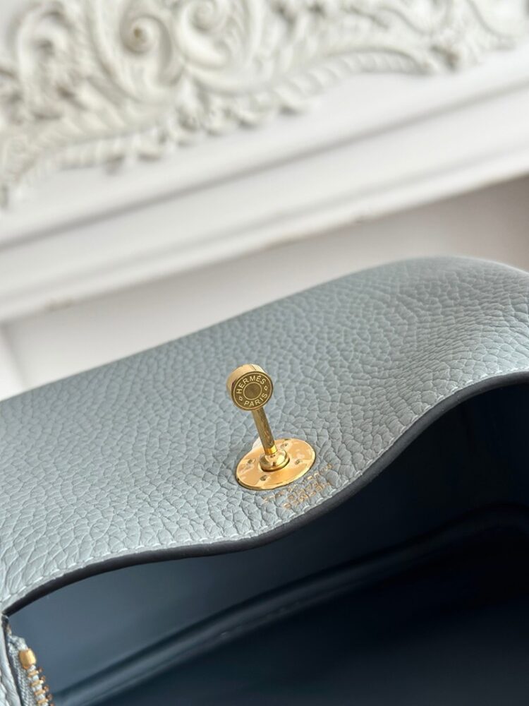 Hermes Lindy Mini 19cm Bag Taurillon Clemence Leather