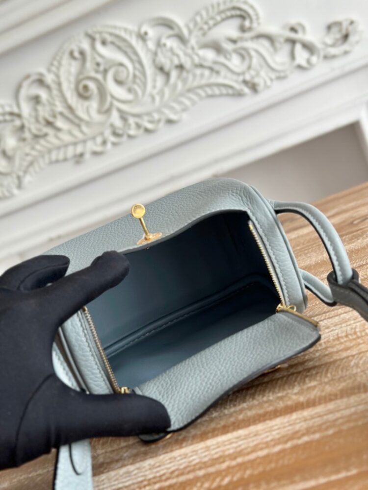 Hermes Lindy Mini 19cm Bag Taurillon Clemence Leather