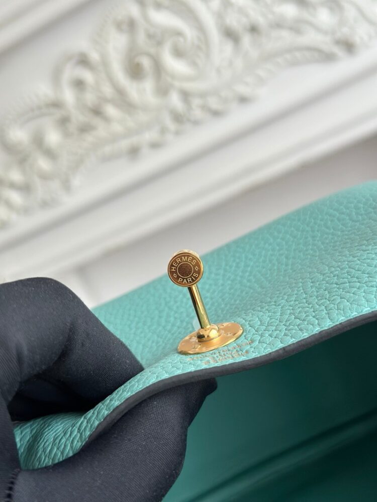 Hermes Lindy Mini 19cm Bag Taurillon Clemence Leather