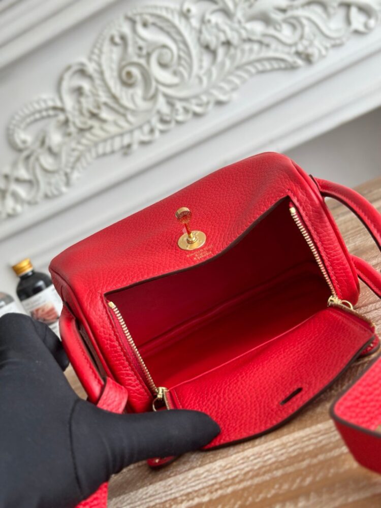 Hermes Lindy Mini 19cm Bag Taurillon Clemence Leather