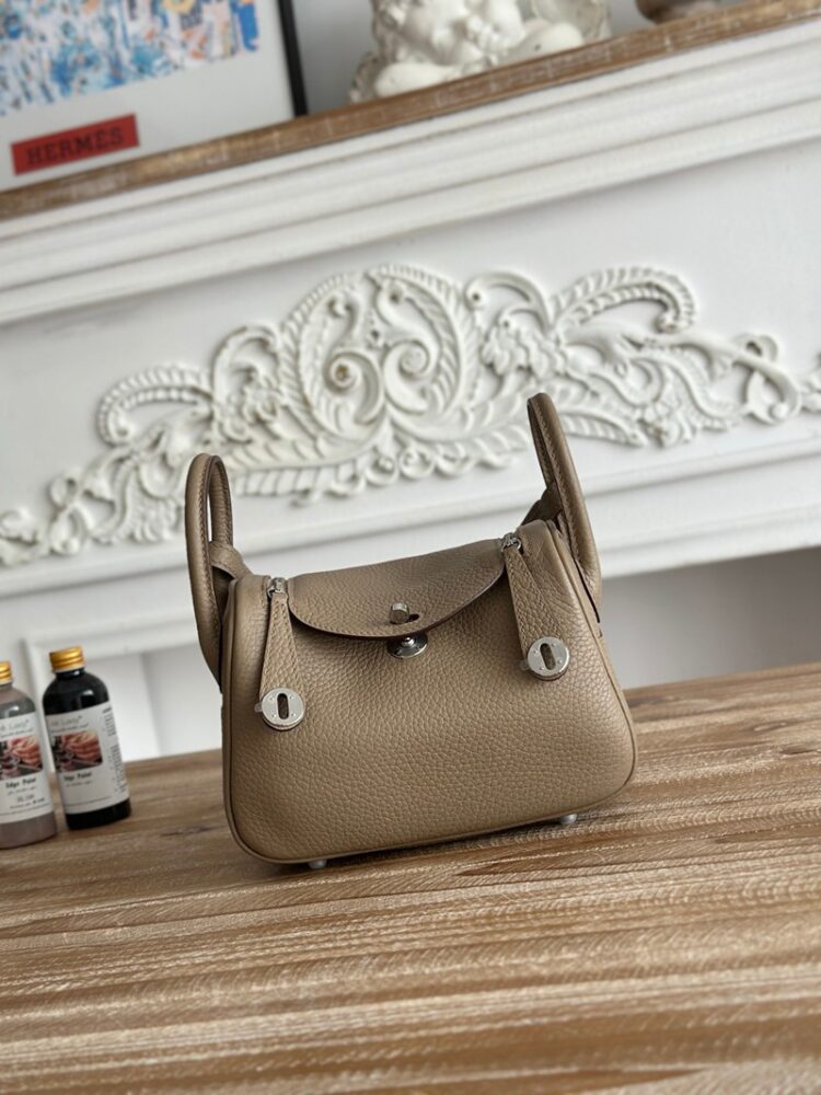 Hermes Lindy Mini 19cm Bag Taurillon Clemence Leather