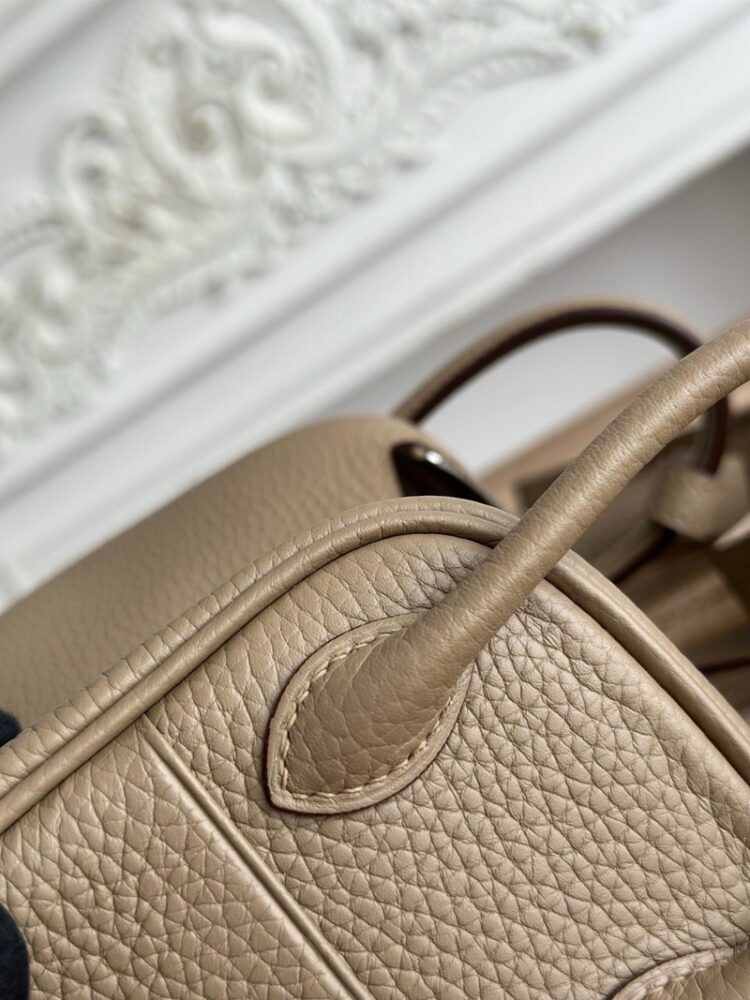 Hermes Lindy Mini 19cm Bag Taurillon Clemence Leather