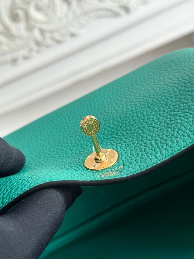 Hermes Lindy Mini 19cm Bag Taurillon Clemence Leather