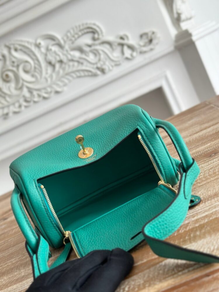 Hermes Lindy Mini 19cm Bag Taurillon Clemence Leather