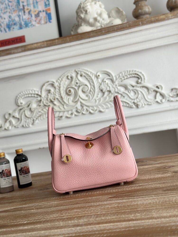 Hermes Lindy Mini 19cm Bag Taurillon Clemence Leather
