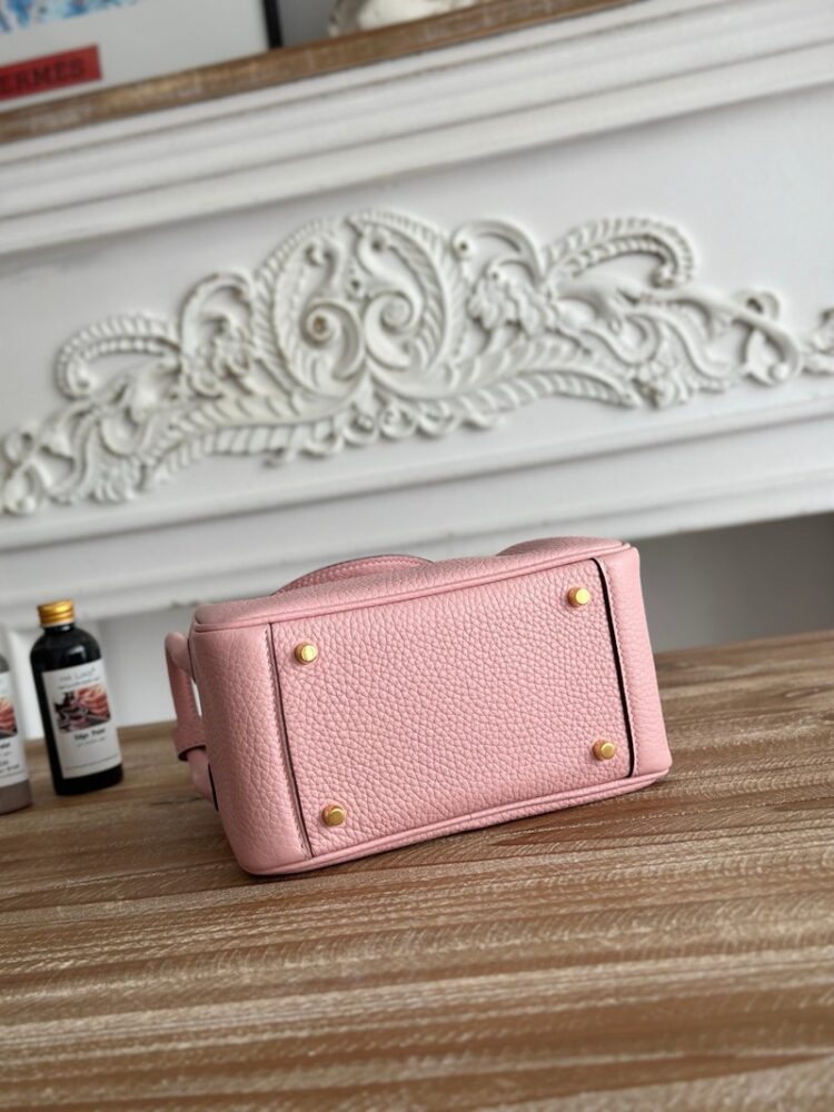 Hermes Lindy Mini 19cm Bag Taurillon Clemence Leather