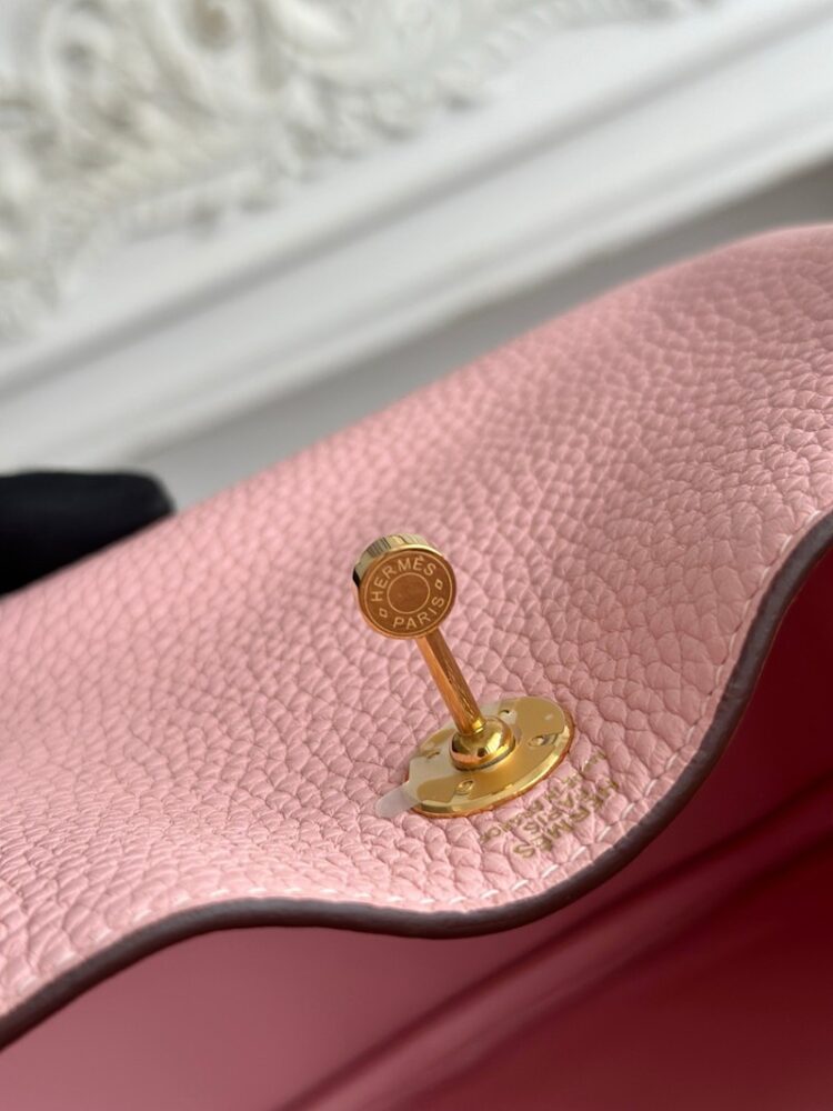 Hermes Lindy Mini 19cm Bag Taurillon Clemence Leather