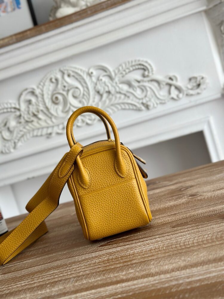 Hermes Lindy Mini 19cm Bag Taurillon Clemence Leather