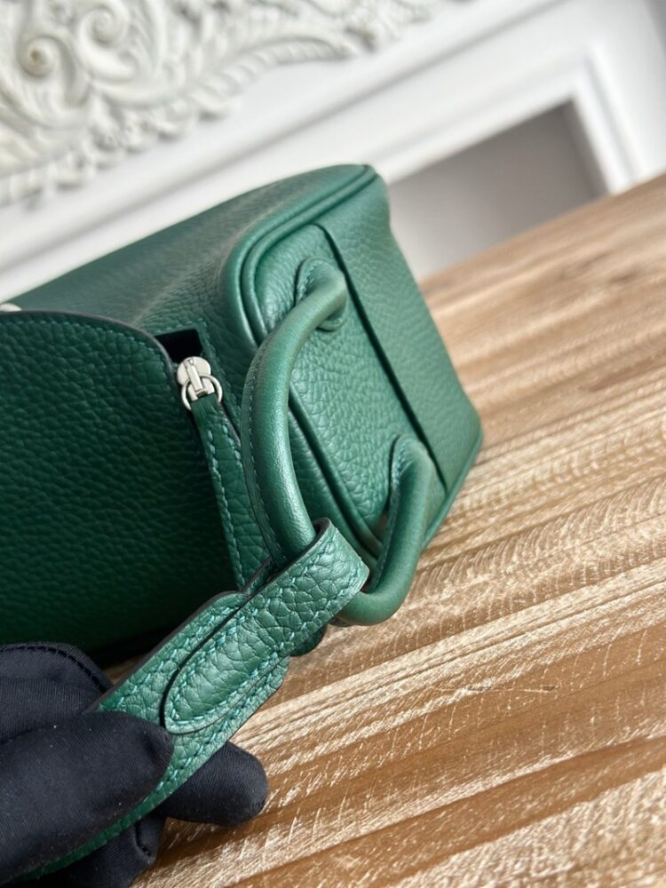 Hermes Lindy Mini 19cm Bag Taurillon Clemence Leather