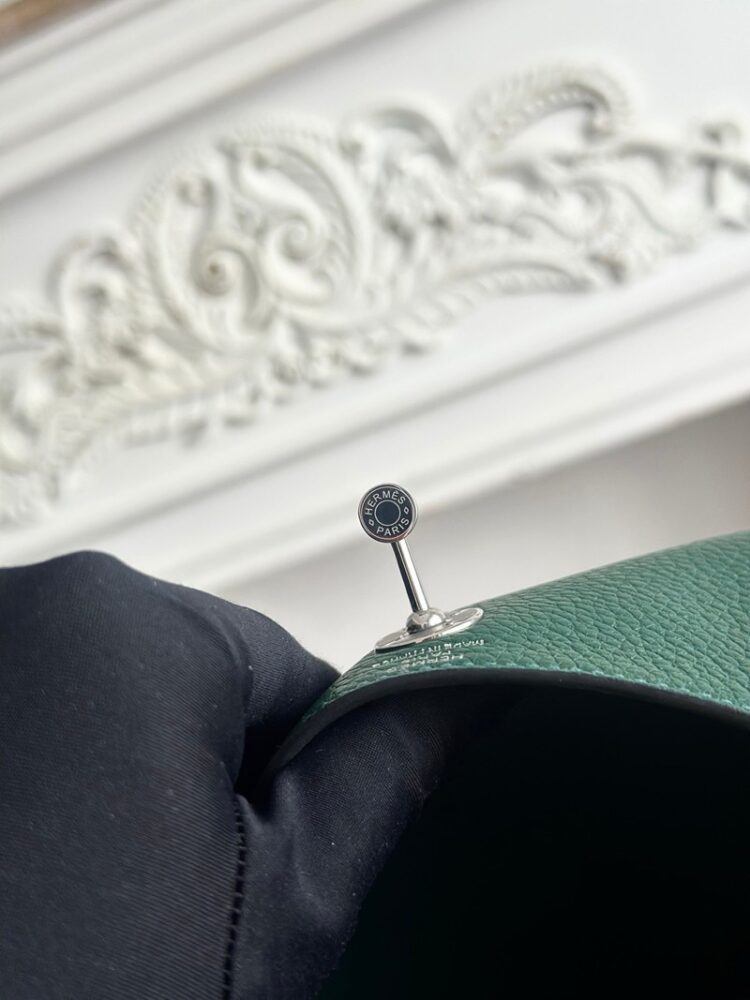 Hermes Lindy Mini 19cm Bag Taurillon Clemence Leather