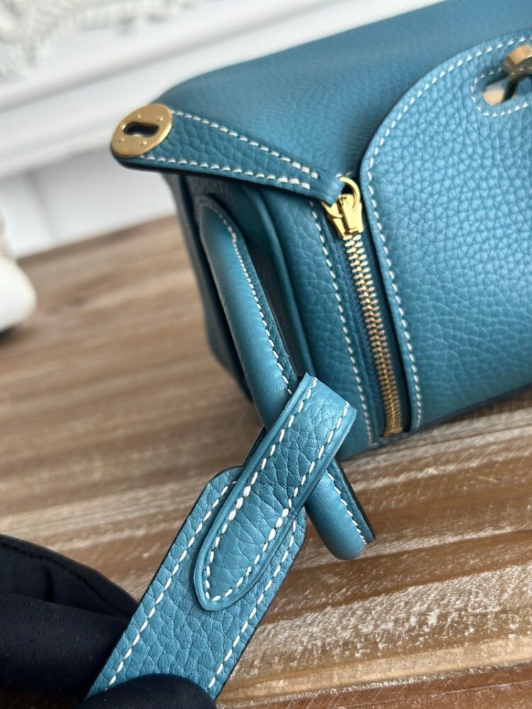 Hermes Lindy Mini 19cm Bag Taurillon Clemence Leather