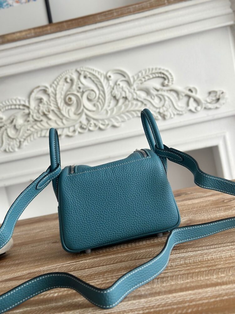 Hermes Lindy Mini 19cm Bag Taurillon Clemence Leather