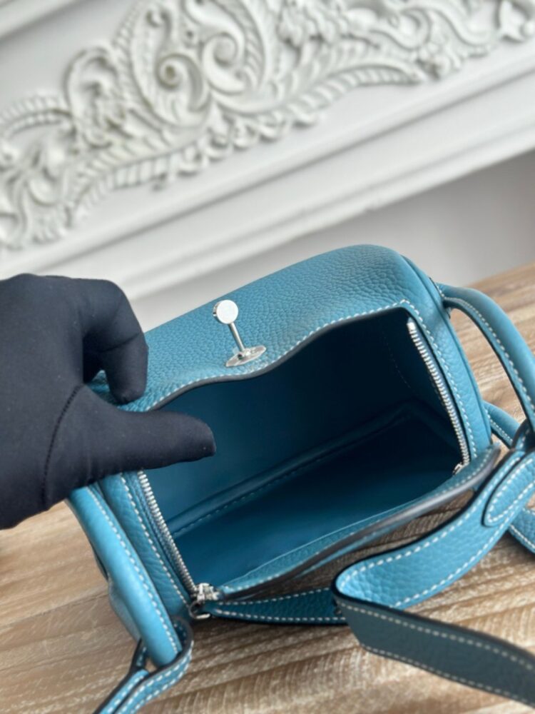 Hermes Lindy Mini 19cm Bag Taurillon Clemence Leather