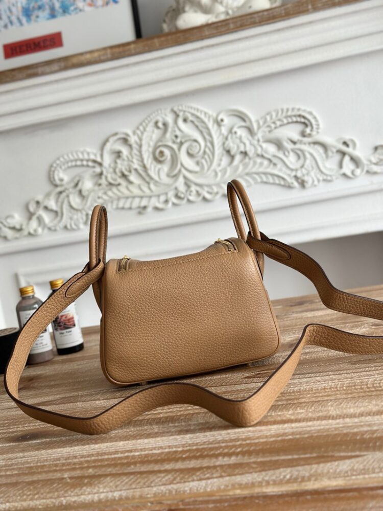 Hermes Lindy Mini 19cm Bag Taurillon Clemence Leather