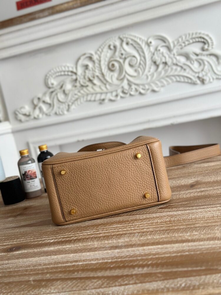 Hermes Lindy Mini 19cm Bag Taurillon Clemence Leather