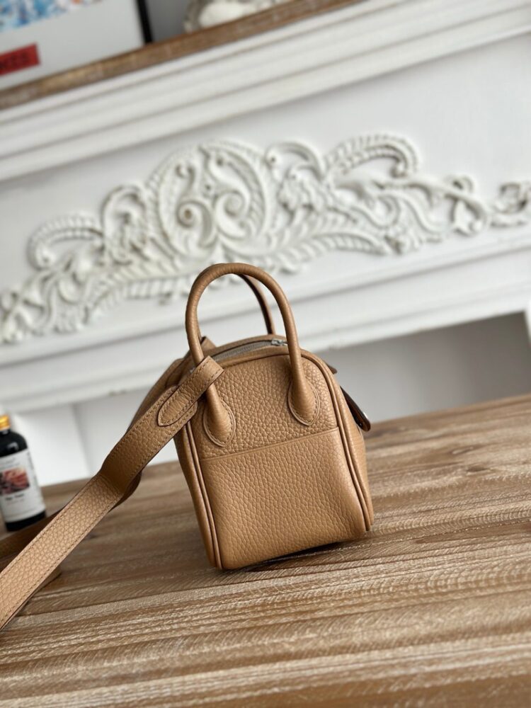 Hermes Lindy Mini 19cm Bag Taurillon Clemence Leather