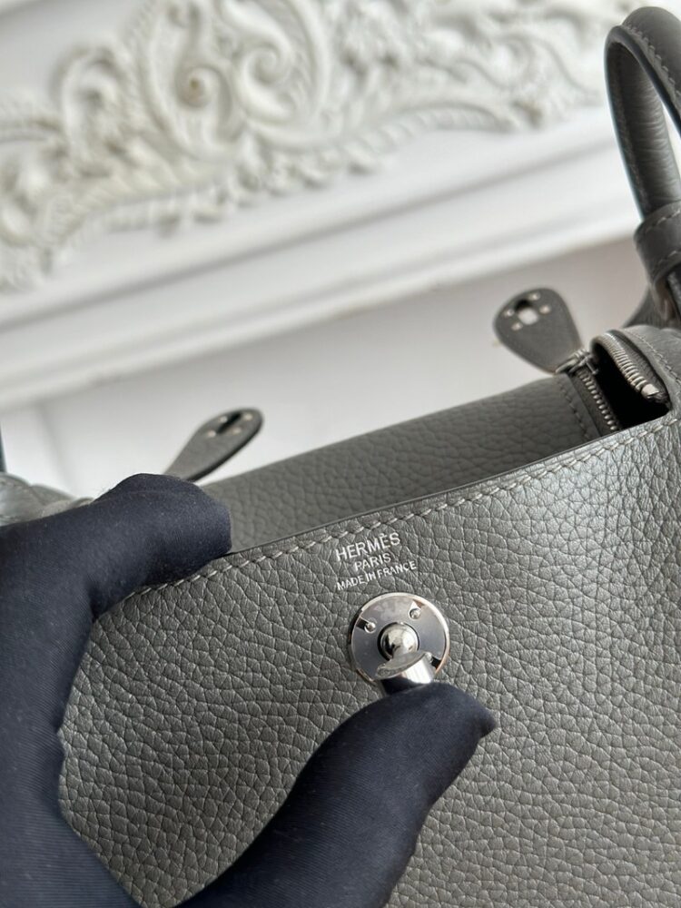 Hermes Lindy Mini 19cm Bag Taurillon Clemence Leather