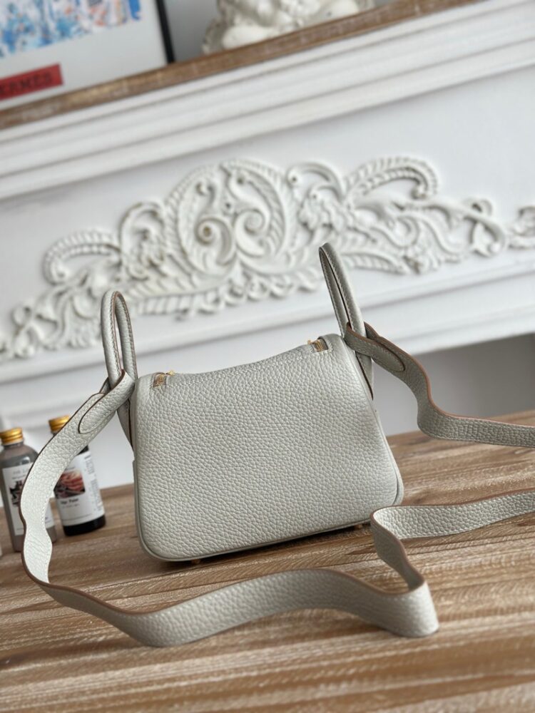 Hermes Lindy Mini 19cm Bag Taurillon Clemence Leather