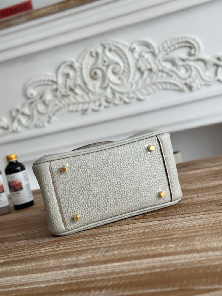 Hermes Lindy Mini 19cm Bag Taurillon Clemence Leather