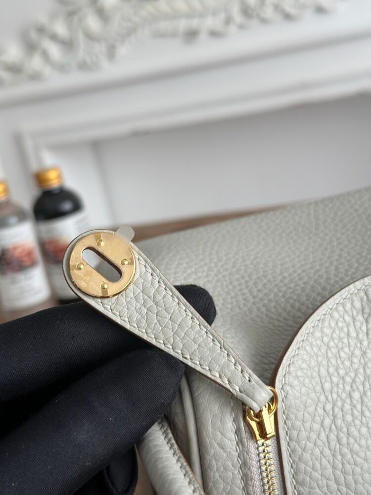 Hermes Lindy Mini 19cm Bag Taurillon Clemence Leather