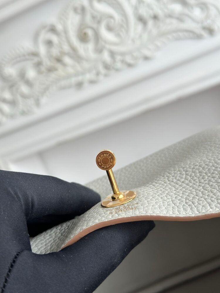 Hermes Lindy Mini 19cm Bag Taurillon Clemence Leather