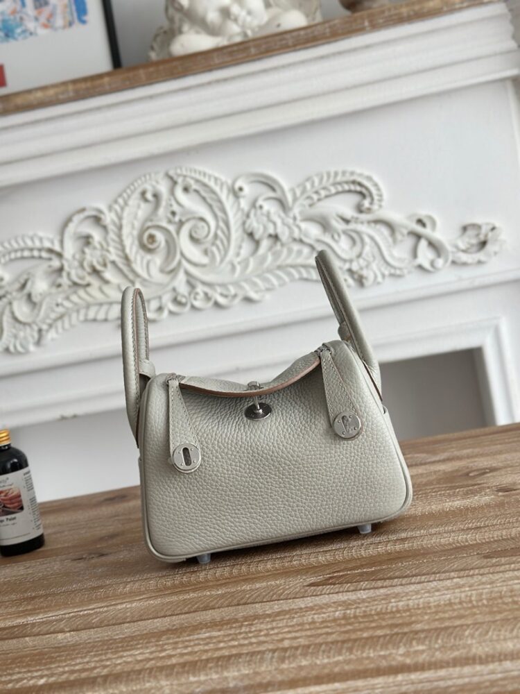 Hermes Lindy Mini 19cm Bag Taurillon Clemence Leather