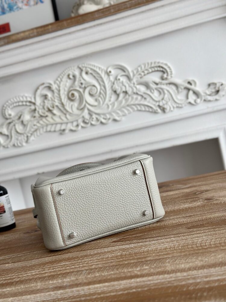 Hermes Lindy Mini 19cm Bag Taurillon Clemence Leather