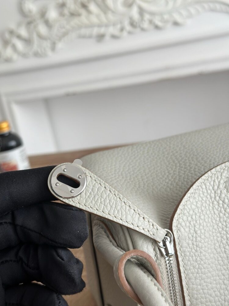Hermes Lindy Mini 19cm Bag Taurillon Clemence Leather
