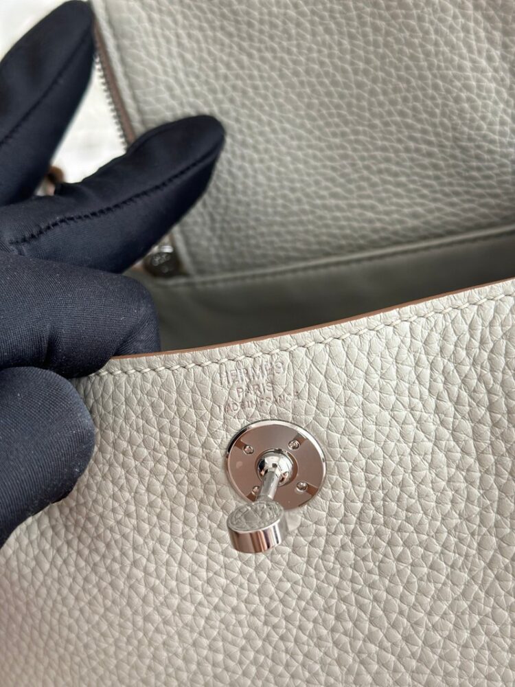 Hermes Lindy Mini 19cm Bag Taurillon Clemence Leather