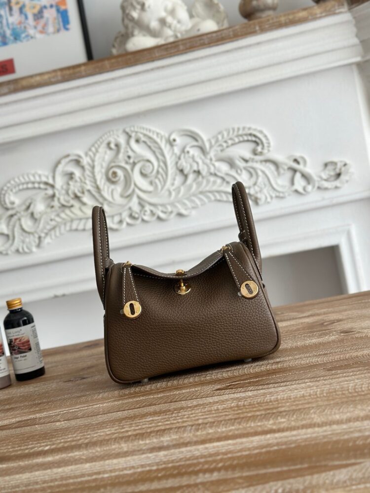 Hermes Lindy Mini 19cm Bag Taurillon Clemence Leather