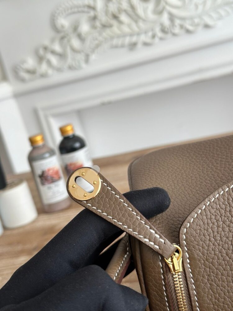 Hermes Lindy Mini 19cm Bag Taurillon Clemence Leather