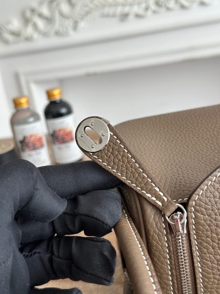 Hermes Lindy Mini 19cm Bag Taurillon Clemence Leather