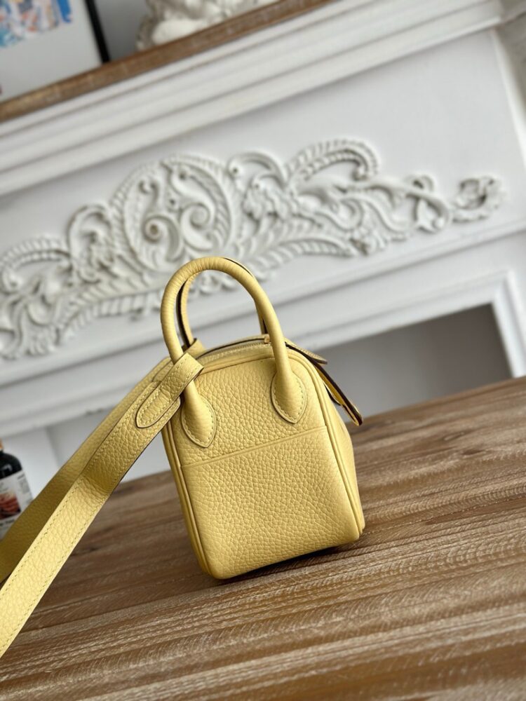 Hermes Lindy Mini 19cm Bag Taurillon Clemence Leather