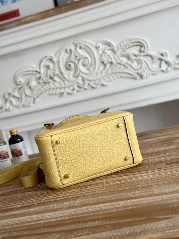 Hermes Lindy Mini 19cm Bag Taurillon Clemence Leather