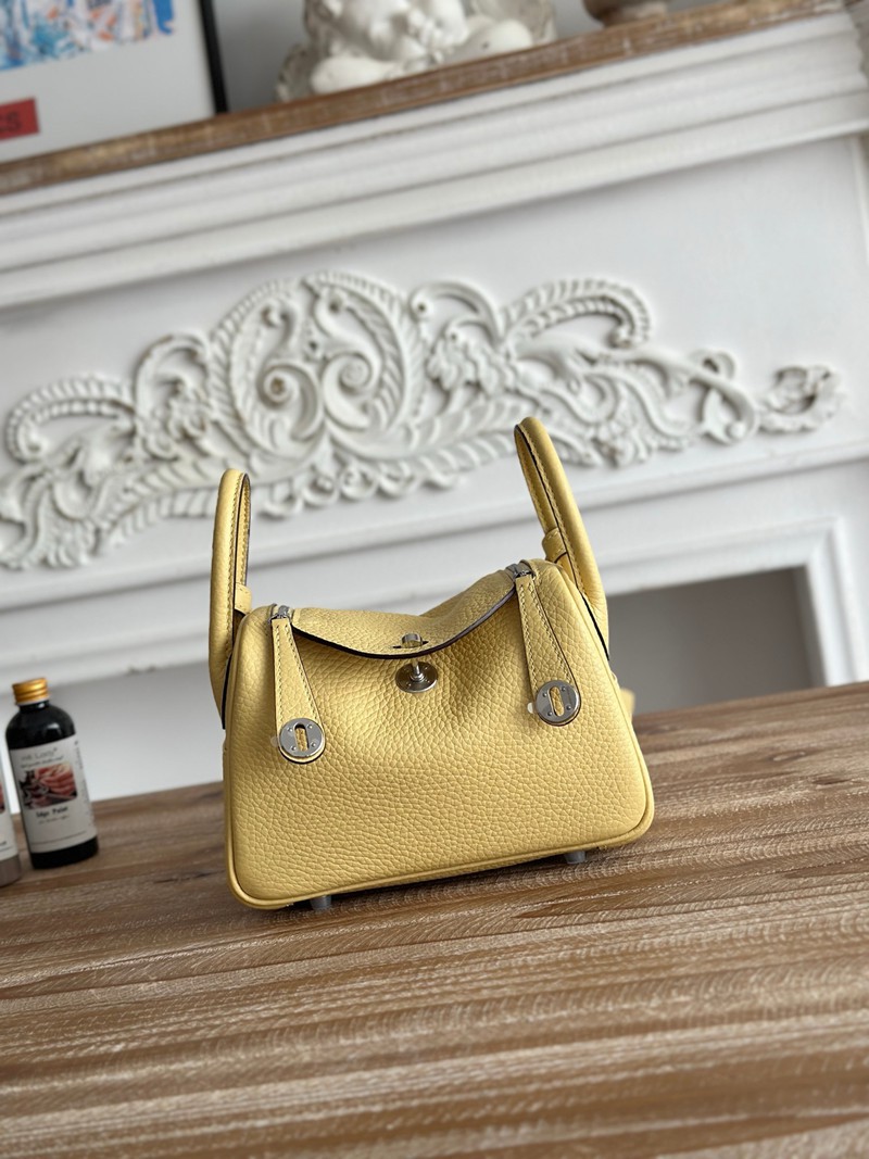 Hermes Lindy Mini 19cm Bag Taurillon Clemence Leather 35