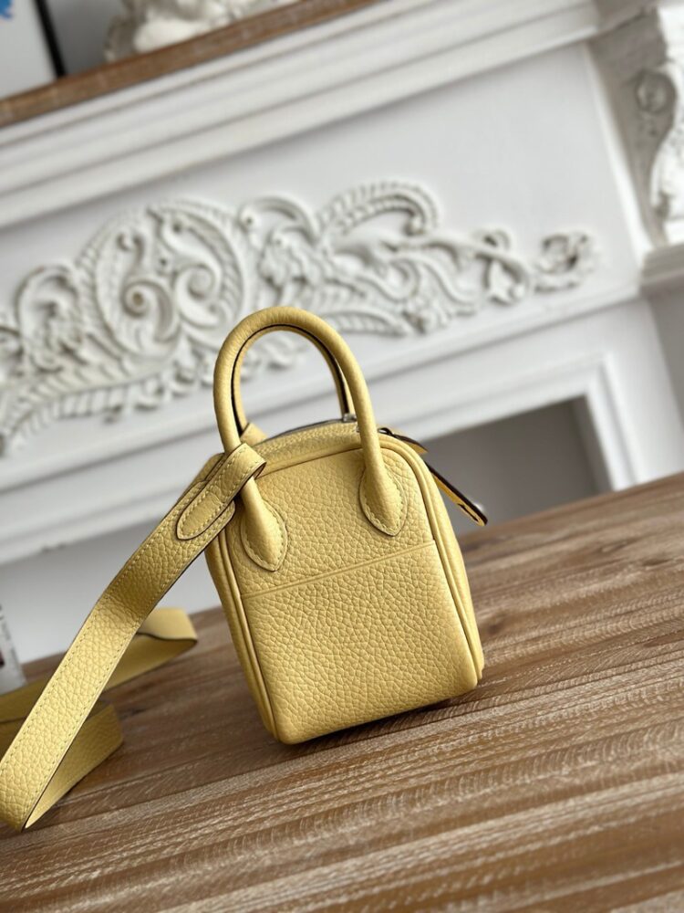 Hermes Lindy Mini 19cm Bag Taurillon Clemence Leather