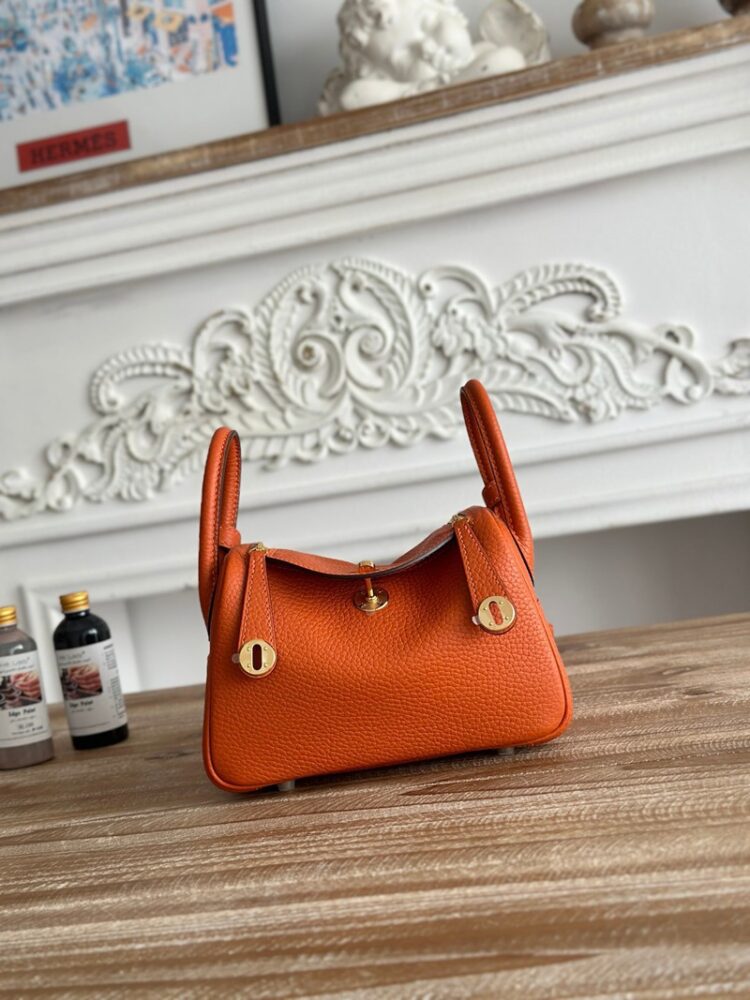Hermes Lindy Mini 19cm Bag Taurillon Clemence Leather