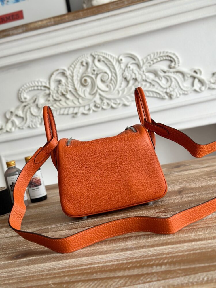 Hermes Lindy Mini 19cm Bag Taurillon Clemence Leather