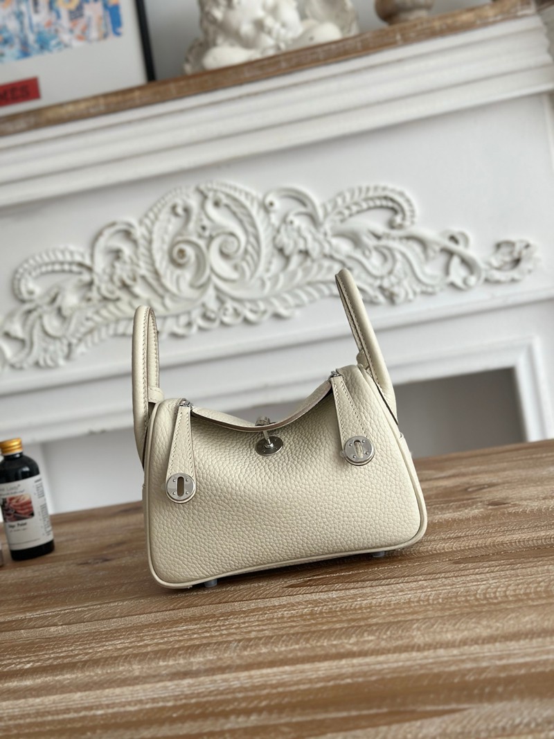 Hermes Lindy Mini 19cm Bag Taurillon Clemence Leather 38