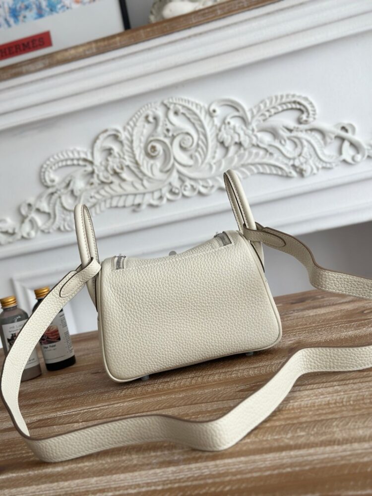 Hermes Lindy Mini 19cm Bag Taurillon Clemence Leather