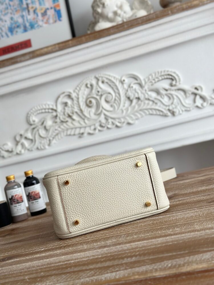 Hermes Lindy Mini 19cm Bag Taurillon Clemence Leather