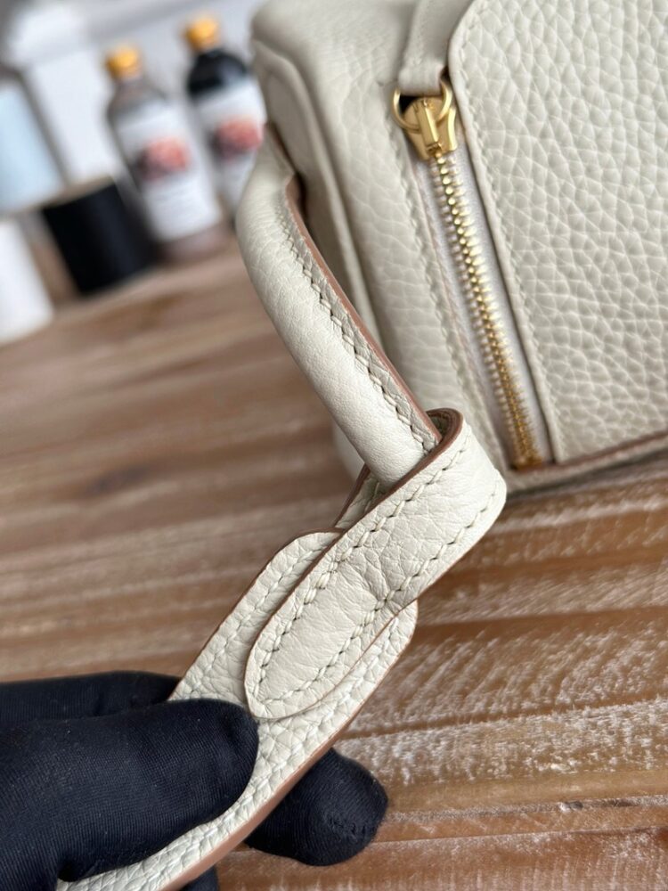 Hermes Lindy Mini 19cm Bag Taurillon Clemence Leather