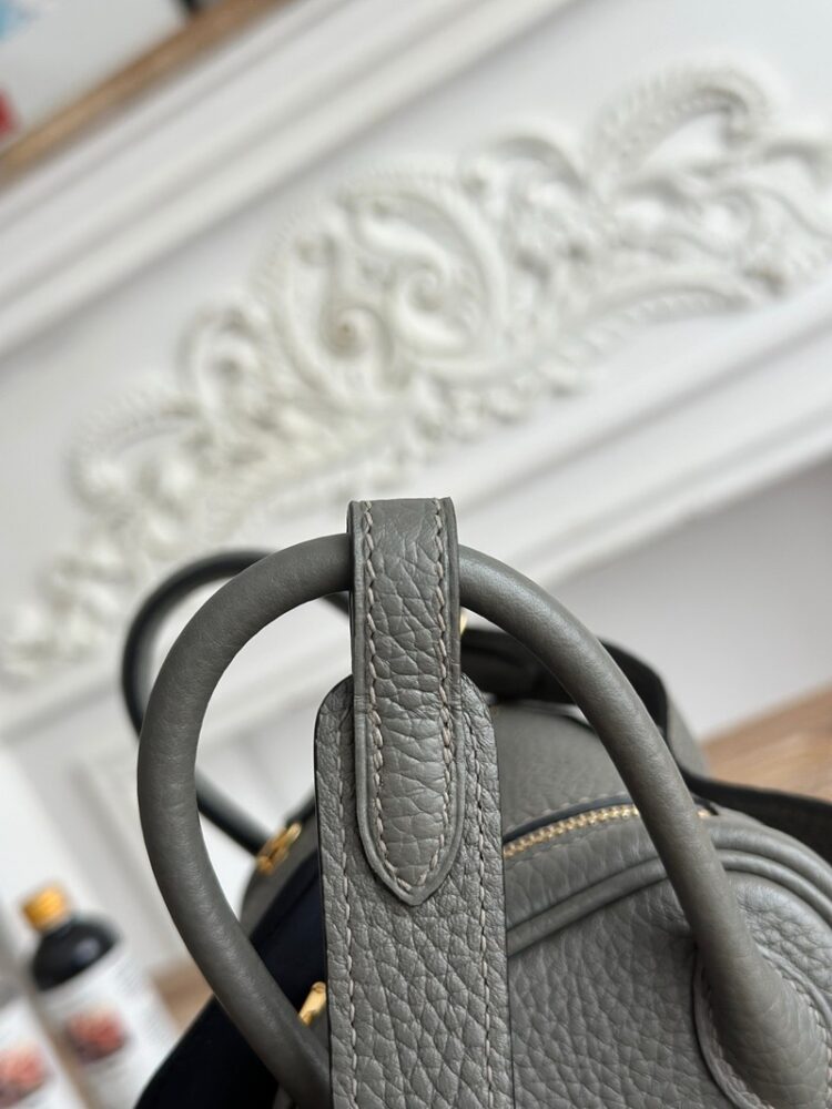 Hermes Lindy Mini 19cm Bag Taurillon Clemence Leather